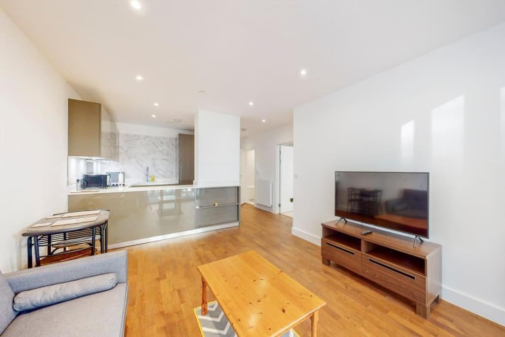 Lovely 1 Bedroom In Royal Arsenal Riverside London Bagian luar foto